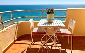 Gatu Villa Bani Con Terraza Y Vista Frontal Al Mar, Preferente Mayores De 25 Anos Y Familias